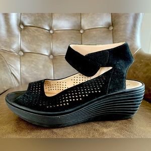 Clarks Black Dress Sandal Size 8.5